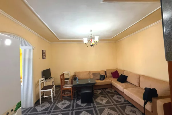 Shtepi me qera 1+1 ne Tirane - 400 Euro