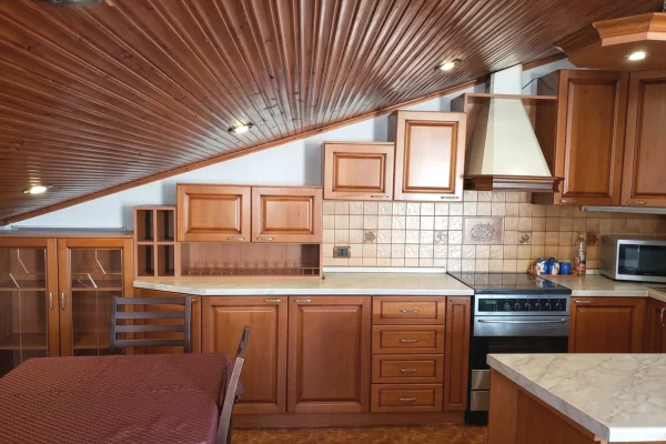 Shtepi me qera Apartament ne Tirane, 1+1, Mobilimi E mobiluar, Pagesa 380  Euro.