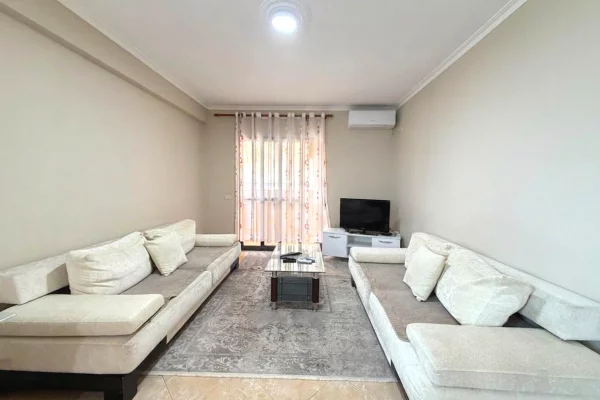 Shtepi me qera 1+1 ne Tirane - 500 Euro