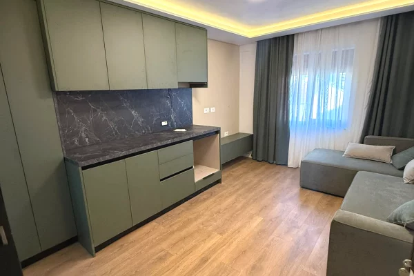 Shtepi me qera Apartament ne Tirane, 3+1, Mobilimi E mobiluar, Pagesa 327,000  Euro.