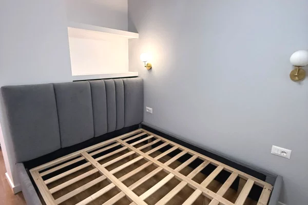 Shtepi me qera Apartament ne Tirane, 3+1, Mobilimi E mobiluar, Pagesa 327,000  Euro.