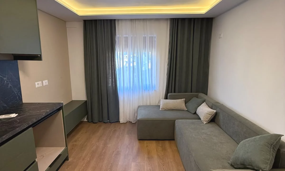 Shtepi me qera Apartament ne Tirane, 3+1, Mobilimi E mobiluar, Pagesa 327,000  Euro.