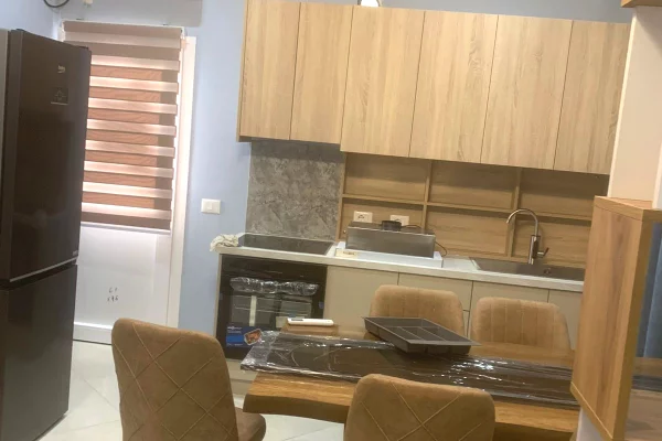 Shtepi me qera Apartament ne Tirane, 1+1, Mobilimi E mobiluar, Pagesa 450  Euro.