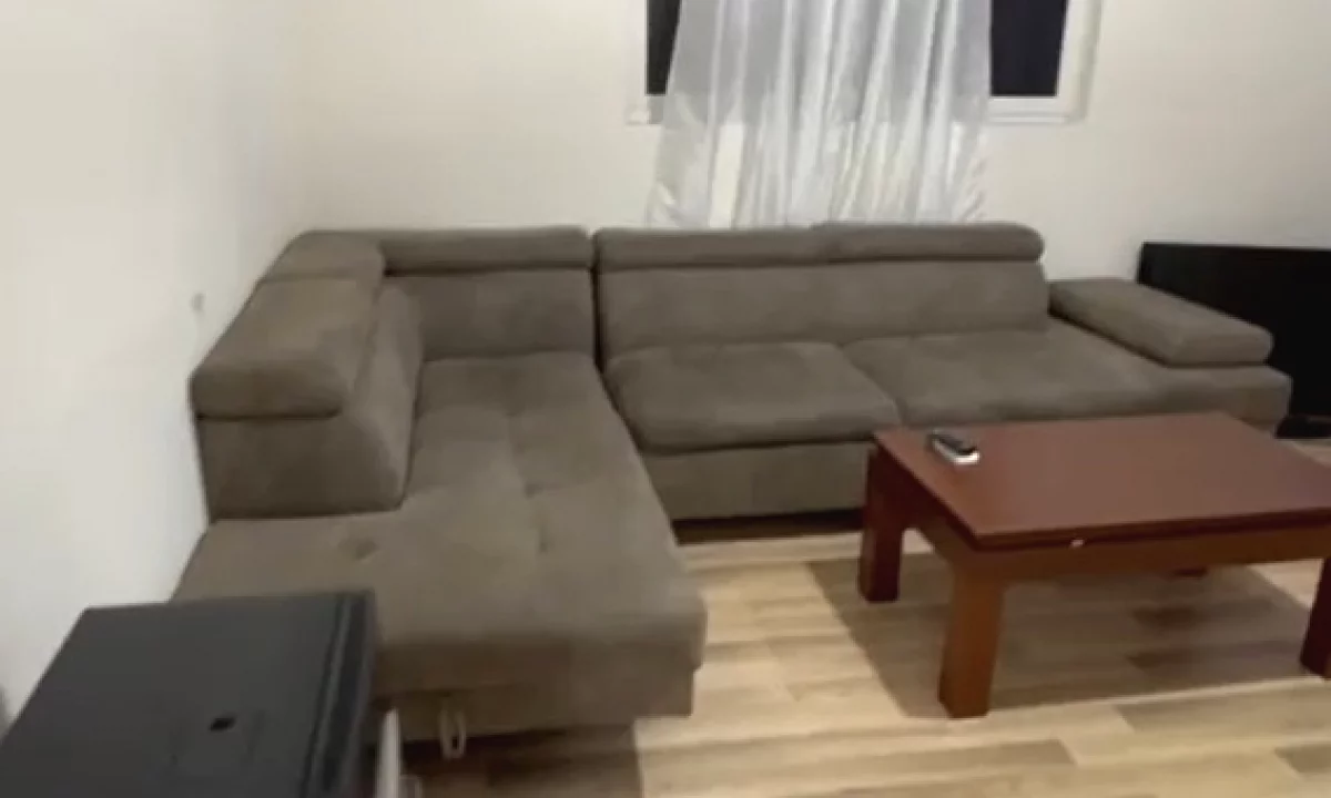 Shtepi me qera Apartament ne Tirane, 2+1, Mobilimi E mobiluar, Pagesa 550  Euro.