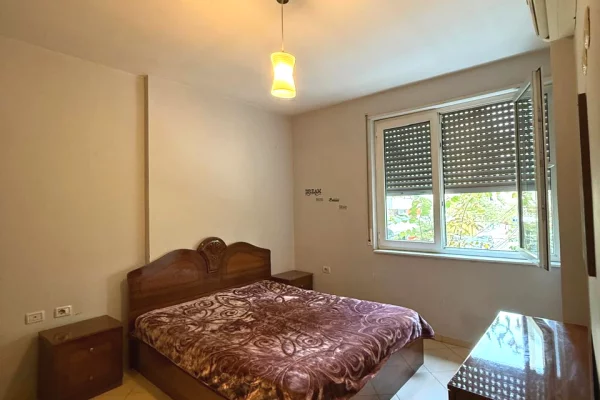 Shtepi me qera Apartament ne Tirane, 2+1, Mobilimi E mobiluar, Pagesa 600  Euro.