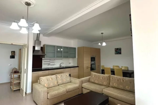 Shtepi ne shitje 2+1 ne Tirane - 190,000 Euro
