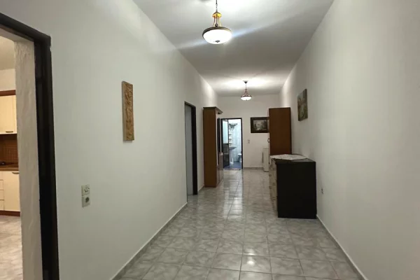 Shtepi me qera Apartament ne Tirane, 2+1, Mobilimi E mobiluar, Pagesa 450  Euro.