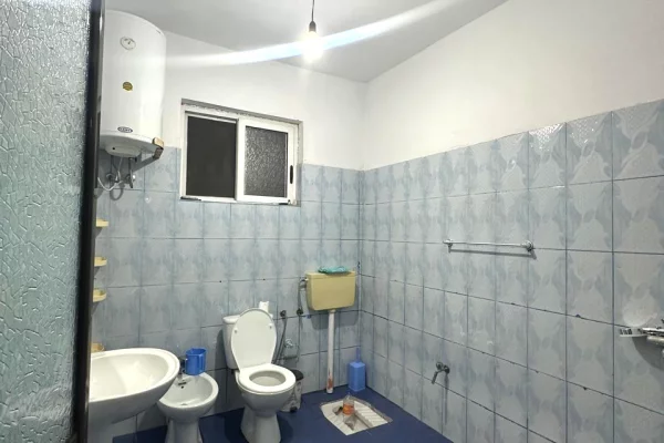 Shtepi me qera Apartament ne Tirane, 2+1, Mobilimi E mobiluar, Pagesa 450  Euro.