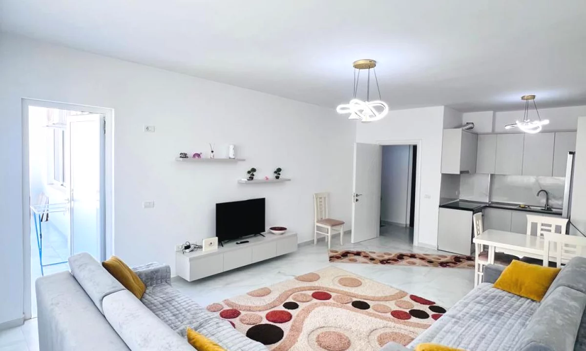 Shtepi me qera Apartament ne Tirane, 2+1, Mobilimi E mobiluar, Pagesa 500  Euro.