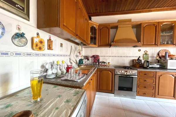 Shtepi me qera Apartament ne Tirane, 2+1, Mobilimi E mobiluar, Pagesa 500  Euro.