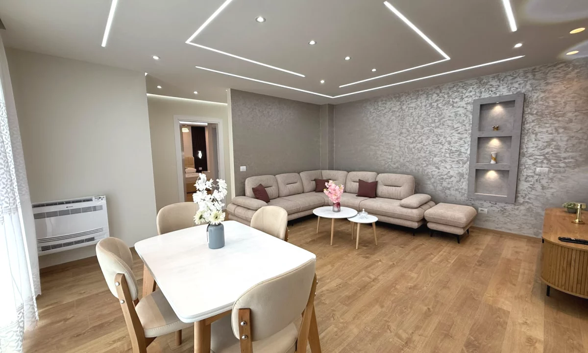 Shtepi me qera Apartament ne Tirane, 2+1, Mobilimi E mobiluar, Pagesa 800  Euro.
