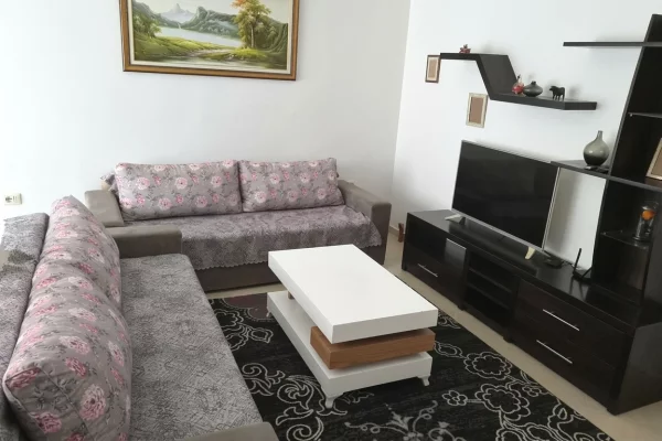 Apartament 2+1 + Ballkon me qira – Astir !