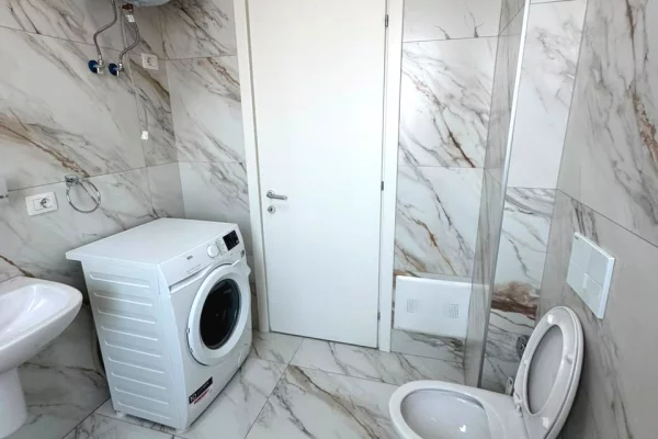 Shtepi me qera Apartament ne Tirane, 2+1, Mobilimi E mobiluar, Pagesa 450  Euro.