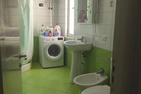 Shtepi me qera Apartament ne Tirane, 1+1, Mobilimi E mobiluar, Pagesa 400  Euro.