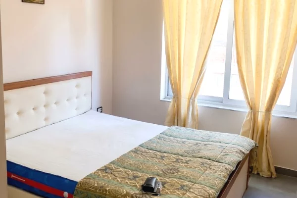 Shtepi me qera Apartament ne Tirane, 1+1, Mobilimi E mobiluar, Pagesa 450  Euro.