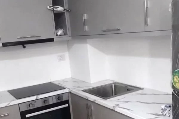 Shtepi me qera Apartament ne Tirane, 1+1, Mobilimi E mobiluar, Pagesa 500  Euro.