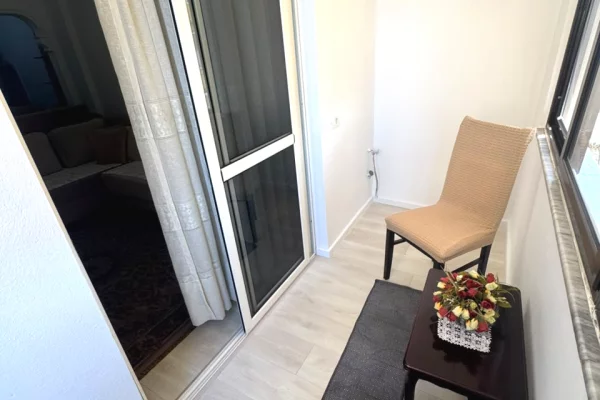 Shtepi me qera Apartament ne Tirane, 2+1, Mobilimi E mobiluar, Pagesa 650  Euro.