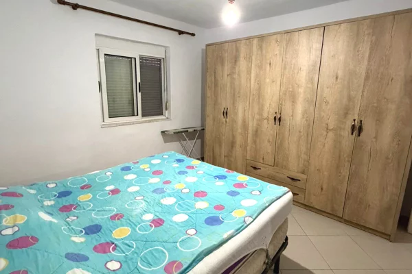 Shtepi me qera Apartament ne Tirane, 1+1, Mobilimi E mobiluar, Pagesa 450  Euro.