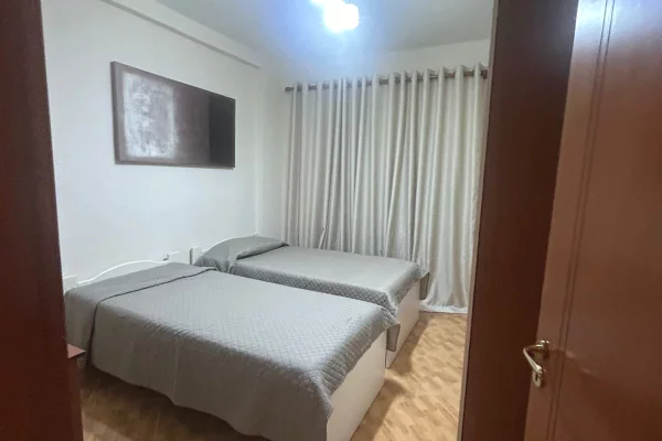 Shtepi me qera Apartament ne Tirane, 2+1, Mobilimi E mobiluar, Pagesa 600  Euro.