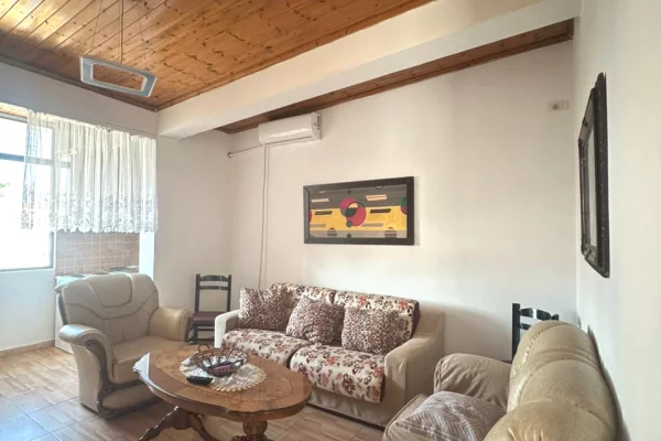 Apartament 1+1 me qira – Varri i Bamit !