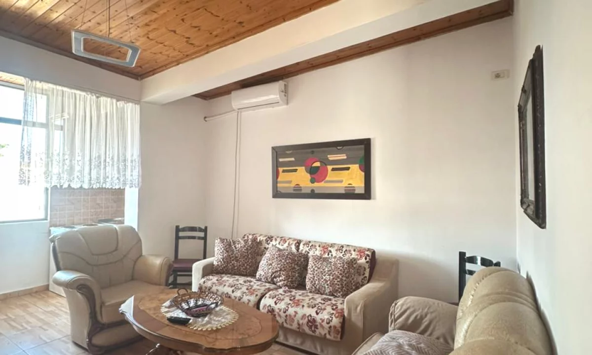 House for Rent Apartment in Tirana, 1+1, Furniture Furnished, Payment 400  Euro.