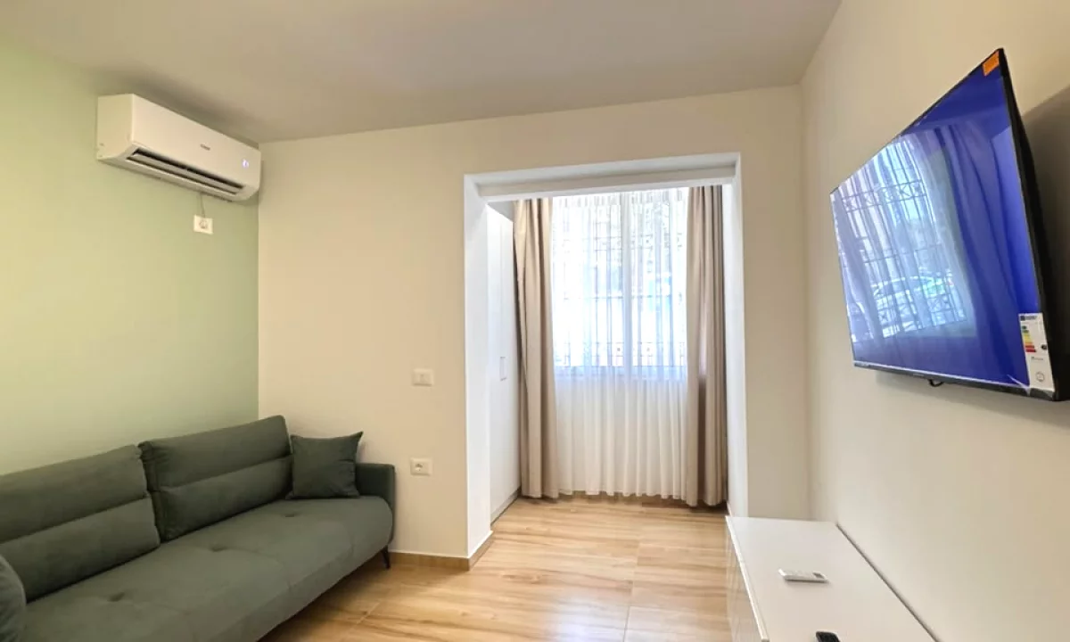 Shtepi me qera Apartament ne Tirane, 1+1, Mobilimi E mobiluar, Pagesa 500  Euro.