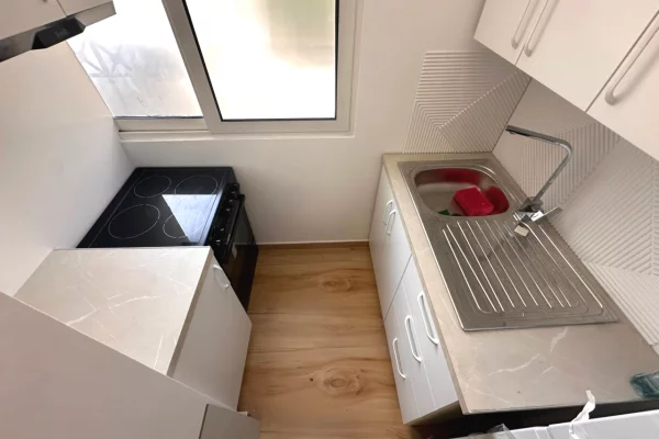 Shtepi me qera Apartament ne Tirane, 1+1, Mobilimi E mobiluar, Pagesa 500  Euro.