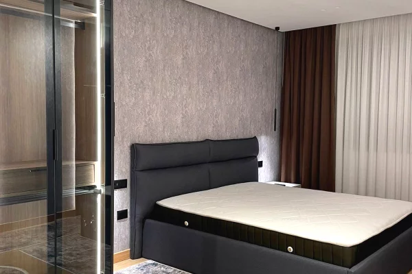 Shtepi ne shitje Apartament ne Tirane, 2+1, Mobilimi E mobiluar, Pagesa 200,000  Euro.