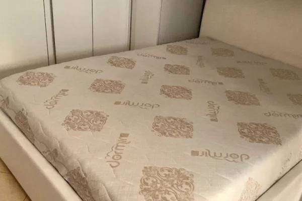 Shtepi me qera Shtepi Private ne Tirane, 2+1, Mobilimi E mobiluar, Pagesa 750  Euro.