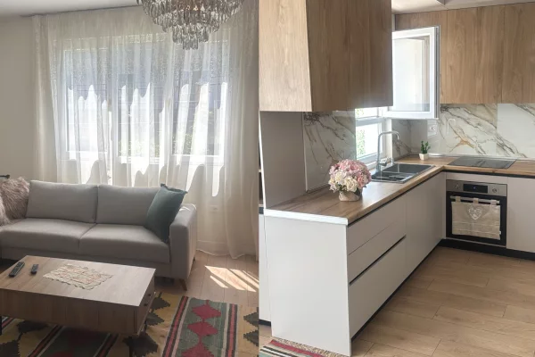 Shtepi me qera 2+1 ne Tirane - 550 Euro