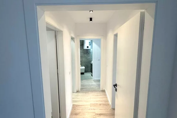 Shtepi me qera Apartament ne Tirane, 2+1, Mobilimi E mobiluar, Pagesa 170,000  Leke.