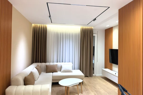 Apartament 2+1+2 + Ballkon me qira – Rruga 5 Maji !