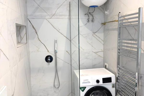 Shtepi me qera Apartament ne Tirane, 2+1, Mobilimi E mobiluar, Pagesa 750  Euro.