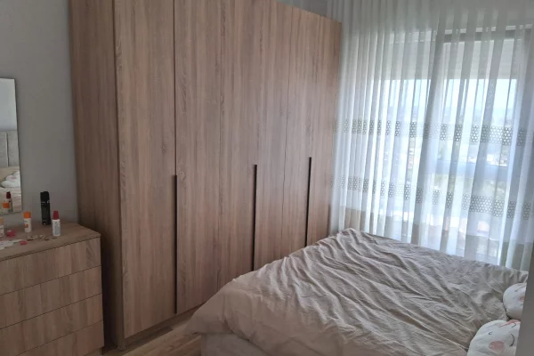 Shtepi me qera Apartament ne Tirane, 2+1, Mobilimi E mobiluar, Pagesa 550  Euro.