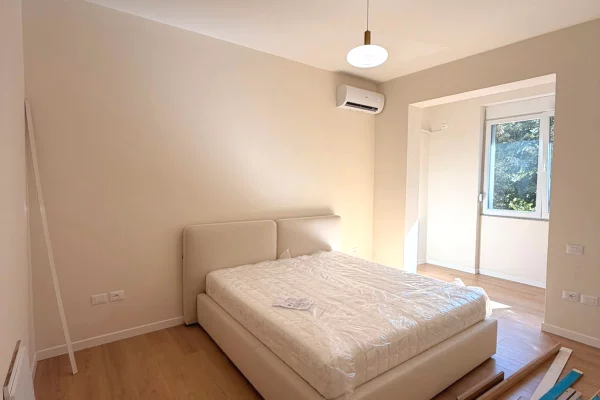 Shtepi me qera Apartament ne Tirane, 1+1, Mobilimi E mobiluar, Pagesa 700  Euro.