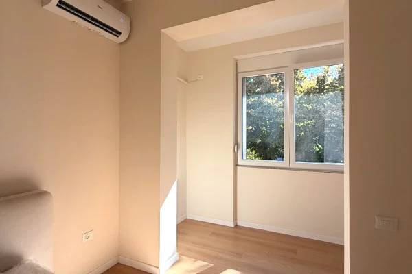 Shtepi me qera Apartament ne Tirane, 1+1, Mobilimi E mobiluar, Pagesa 700  Euro.