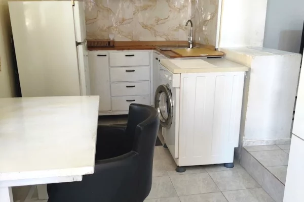 Shtepi me qera Apartament ne Tirane, 2+1, Mobilimi E mobiluar, Pagesa 450  Euro.