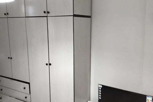 Shtepi me qera Apartament ne Tirane, 1+1, Mobilimi E mobiluar, Pagesa 500  Euro.