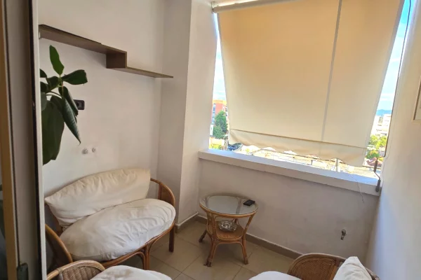 Shtepi me qera Apartament ne Tirane, 1+1, Mobilimi E mobiluar, Pagesa 650  Euro.