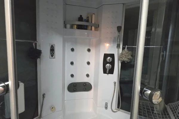 Shtepi me qera Apartament ne Tirane, 1+1, Mobilimi E mobiluar, Pagesa 650  Euro.