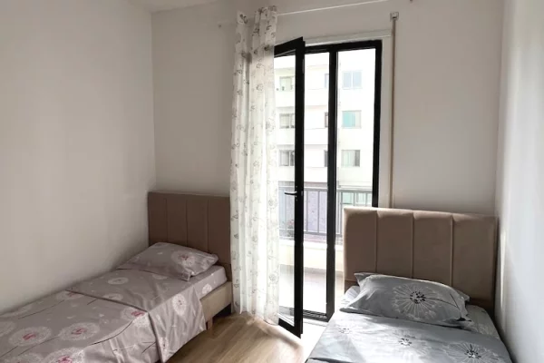 Shtepi me qera Apartament ne Tirane, 2+1, Mobilimi E mobiluar, Pagesa 600  Euro.