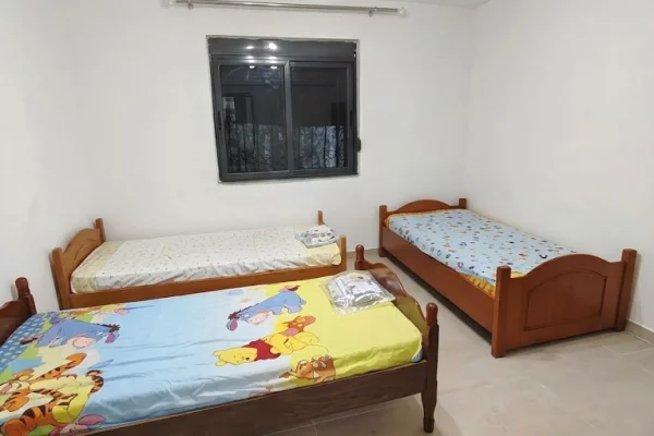 Shtepi me qera Apartament ne Tirane, 3+1, Mobilimi E mobiluar, Pagesa 45,000  Leke.