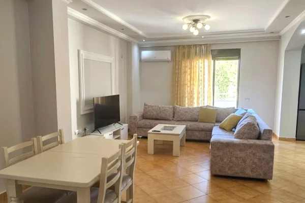 Shtepi me qera Apartament ne Tirane, 2+1, Mobilimi E mobiluar, Pagesa 470  Euro.