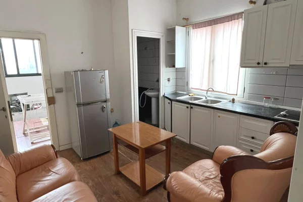 Apartament 1+1 me Qira – Sheshi Shqiponja, Rruga Teodor Keko ! 
