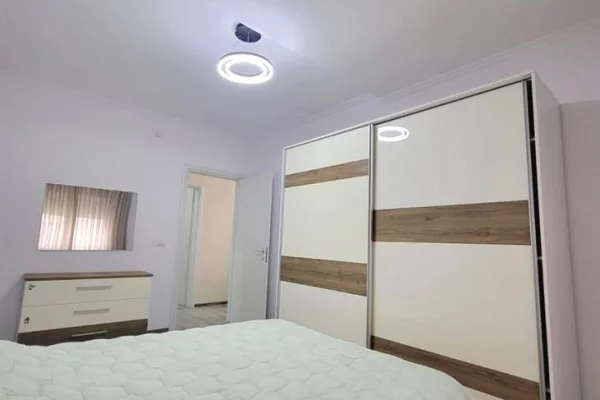 Shtepi me qera Apartament ne Tirane, 1+1, Mobilimi E mobiluar, Pagesa 550  Euro.