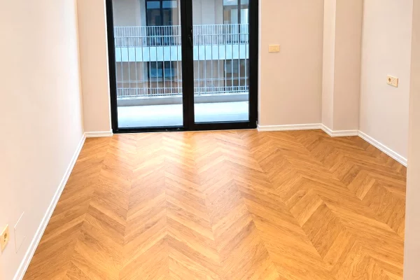 Shtepi me qera Apartament ne Tirane, 2+1, Mobilimi Bosh, pa mobiluar, Pagesa 950  Euro.