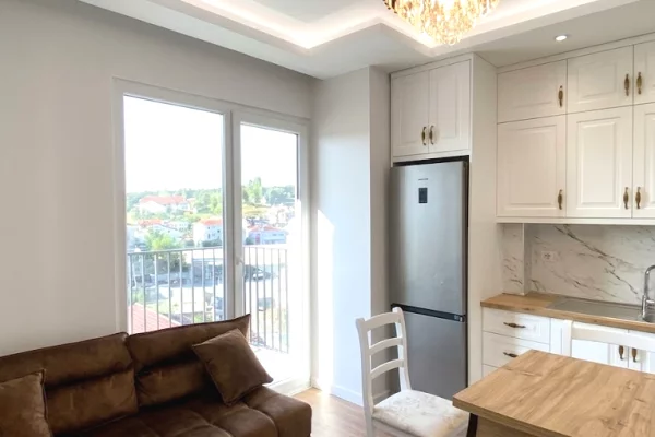 Shtepi me qera 2+1 ne Tirane - 550 Euro