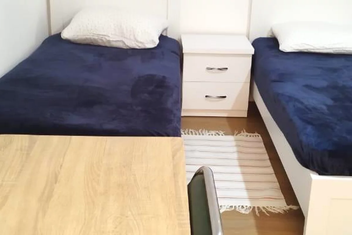 Shtepi me qera Apartament ne Tirane, Garsoniere, Mobilimi E mobiluar, Pagesa 360  Euro.
