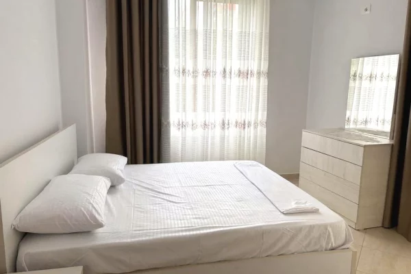 Shtepi me qera Apartament ne Tirane, 2+1, Mobilimi E mobiluar, Pagesa 550  Euro.