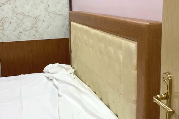 Shtepi me qera Apartament ne Tirane, 3+1, Mobilimi E mobiluar, Pagesa 500  Euro.